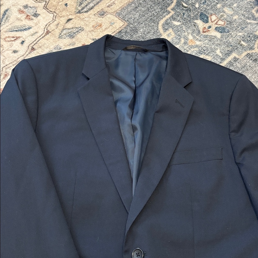Banana republic wool Men's Navy Blazer, size 44 - Picture 2 of 7